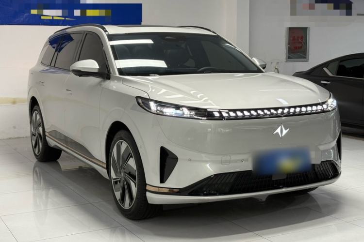 Used Dongfeng eπ eπ008 2025 210 Ultra Range-Extended Version 6 Seats Exterior 4