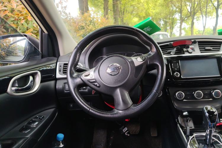 Used Nissan Sylphy 2018 1.6XV CVT Deluxe Edition Steering Wheel