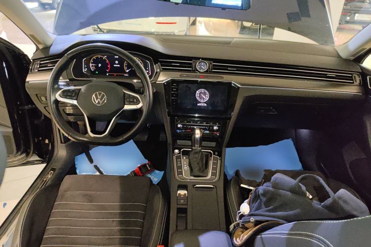 Used Volkswagen Magotan 2020 330TSI DSG Luxury Edition Center Console