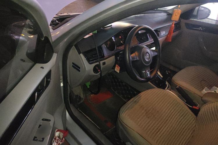 Used Volkswagen Bora 2014 1.6L Manual Fashion Edition
