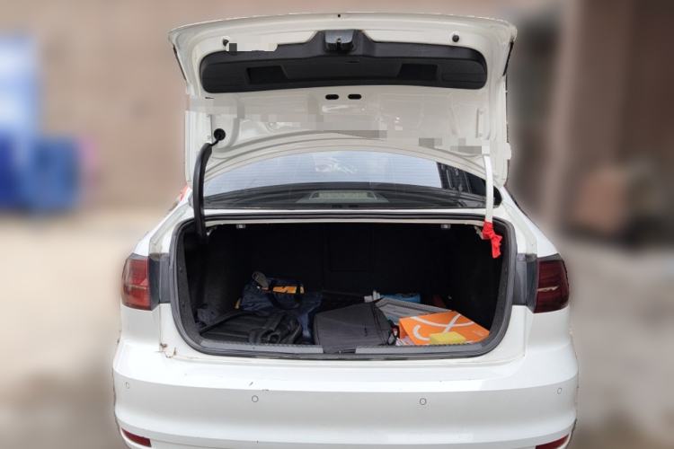 Used Volkswagen Sagitar 2014 Revised Version 1.6L Automatic Comfort Edition Trunk