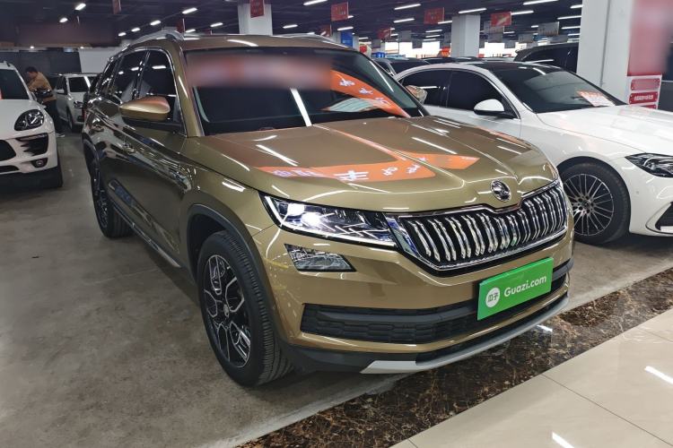 Used Skoda Kodiaq 2019 Facelifted TSI330 7-Seater Two-Wheel-Drive Luxury Enjoyment Edition China VI Standard Front Right 45 Deg
