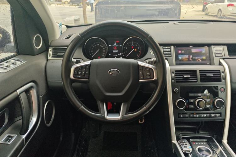 Used Land Rover Discovery Sport 2019 240 PS SE Version China V Standard
