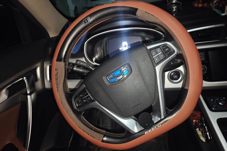 Used Geely Auto Emgrand X7 Sport 2016 1.8TD Automatic ZhiZun Version