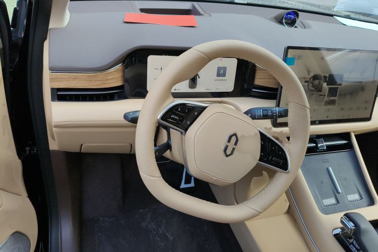 Used Hima AITO M7 2024 1.5T Intelligent Driving Rear-Drive Pro Version 5 Seats Steering Wheel