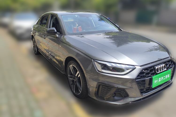 Used Audi A4L 2022 40 TFSI Luxury Dynamic Model Front Right 45 Deg