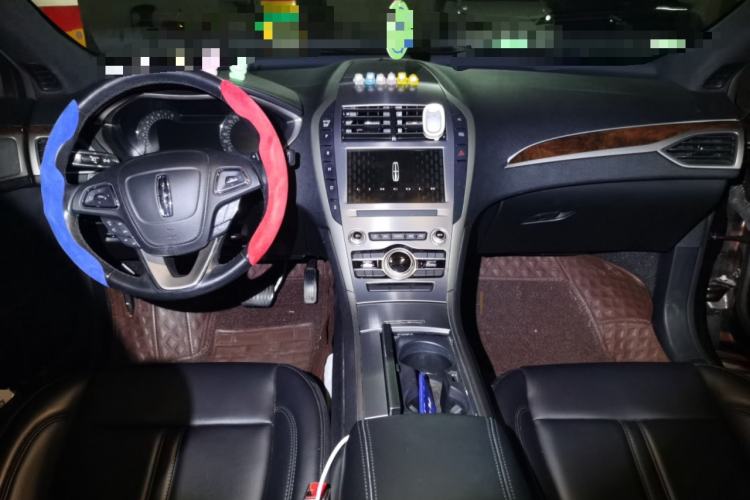 Used Lincoln MKZ 2019 2.0T Luxury Edition China VI Center Console