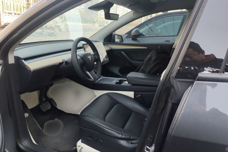 Used Tesla Model Y 2021 Standard Range Rear-Wheel Drive Version
