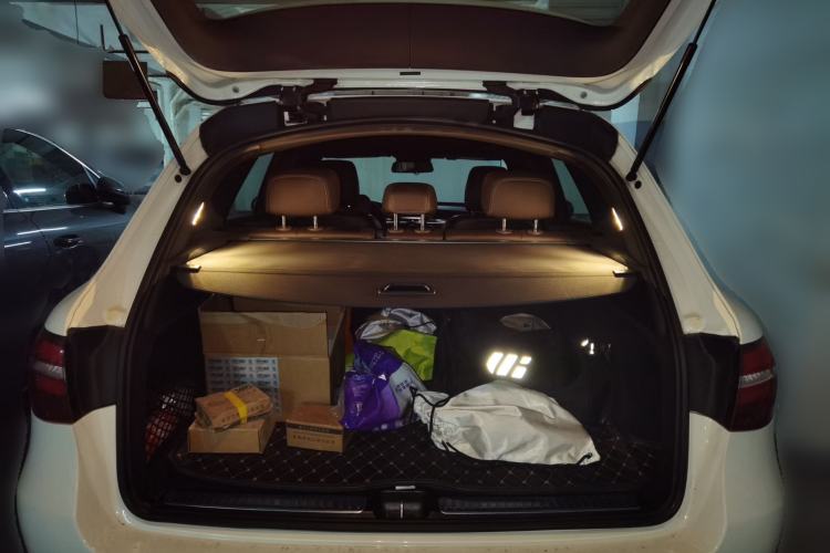 Used Mercedes-Benz GLC 2016 GLC 300 4MATIC Dynamic Model Trunk