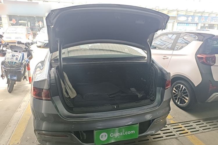 Used BYD Qin PLUS 2024 HONOR Edition DM-i 55KM Leading Model
