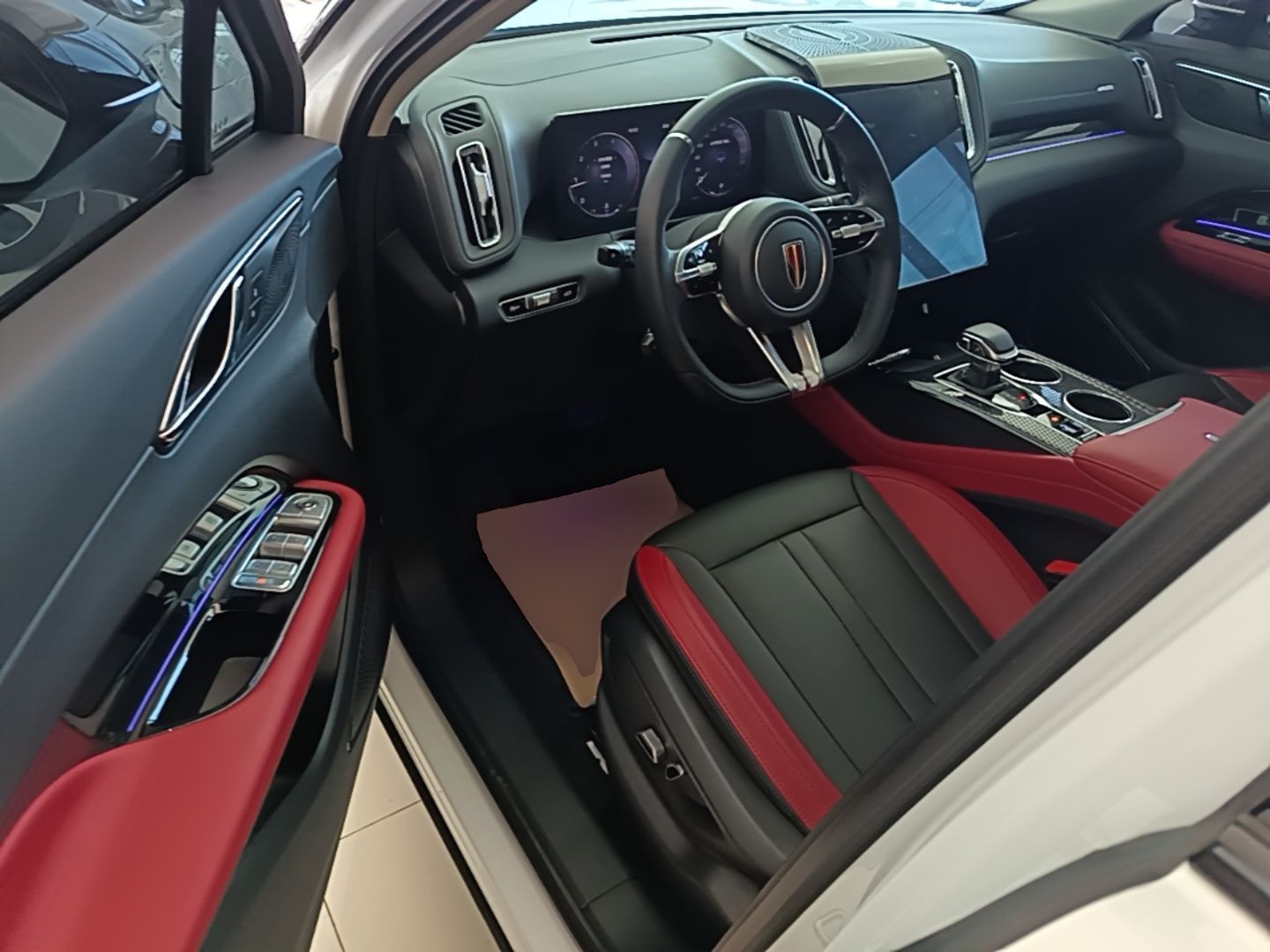 Hongqi HS3 2023 1.5T Two-Wheel Drive Shanwei Edition — снимка 18