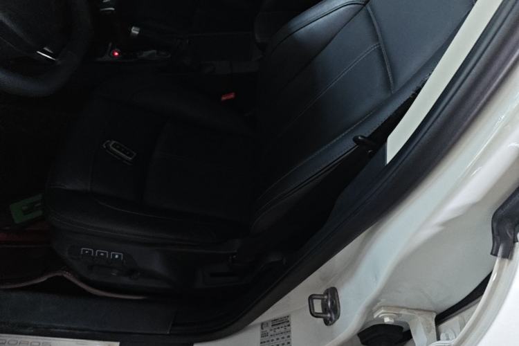 Used Qoros 3 2016 Sedan 1.6T Automatic ZhiZhen Model