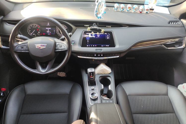 Used Cadillac XT4 2018 28T Two-Wheel Drive Tech Version