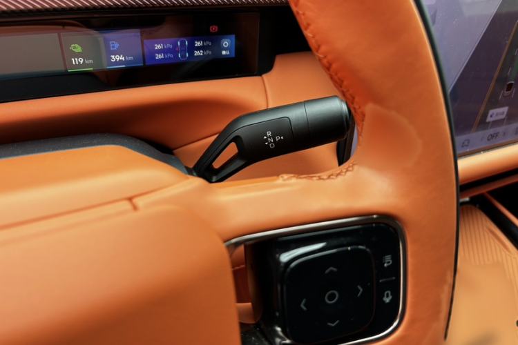 Used Lynk & Co 900 2025 2.0T Ultra
