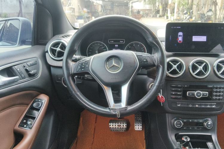 Used Mercedes-Benz B-Class 2012 B 200 Steering Wheel
