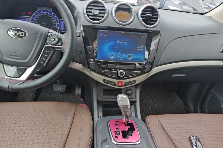 Used BYD S7 2016 2.0T Automatic Prestige Edition
