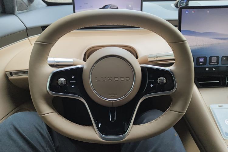 Used Hima Luxeed R7 2024 All-Electric 736 km Ultra