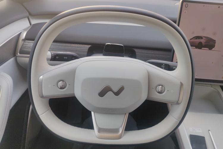 Used ONVO L60 2024 60 kWh Rear-Drive Version