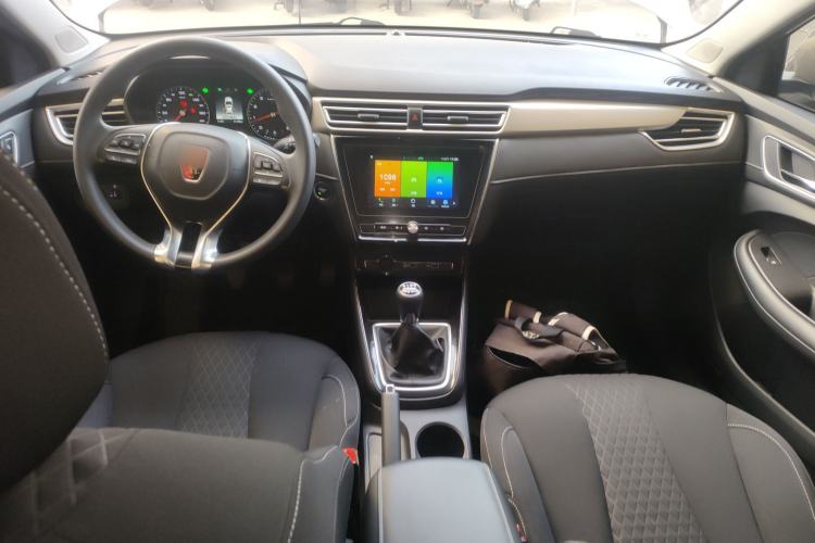 Used Roewe i5 2020 1.5L Manual 4G Connect Luxury Edition
