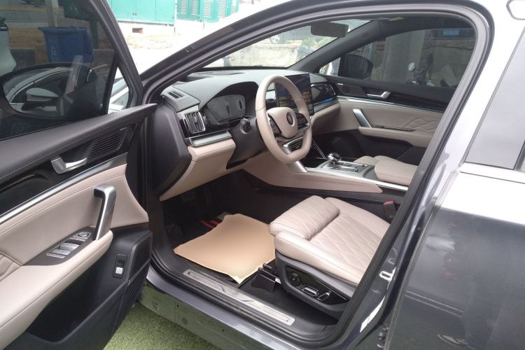 Used BYD Tang New Energy 2025 Intelligent Driving Version DM-i 115KM Flagship Edition
