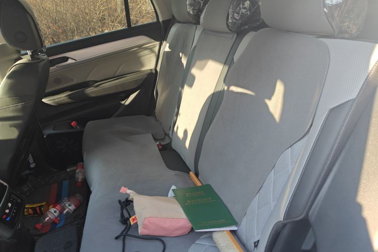 Used Volkswagen Tavendor 2023 380TSI Four-Wheel Drive R-Line Cruise Edition Left Rear Seat