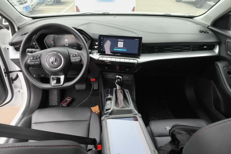 Used MG 5 2023 180 DVVT CVT Luxury Edition
