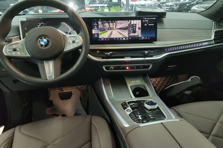 Used BMW X5 2023 xDrive 40Li M Sport Night Edition Package