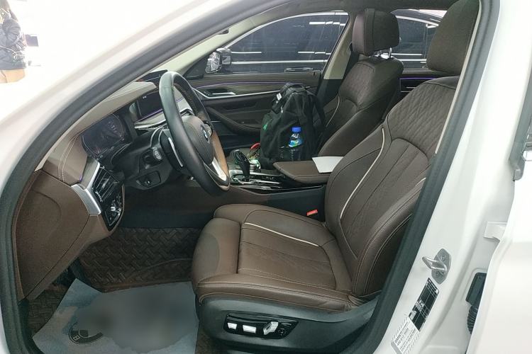 Used BMW 5 Series 2022 Second Facelift 530Li Luxury Edition Premium Package
