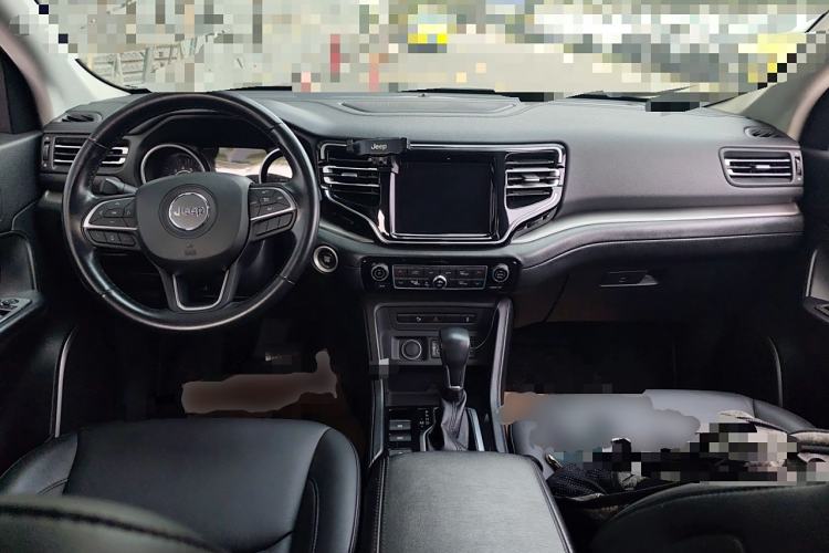 Used Jeep Commander 2018 2.0T Two-Wheel Drive Enjoy Edition China V