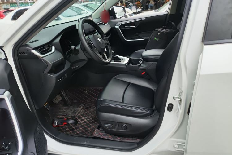 Used Toyota RAV4 2021 2.0L CVT Two-Wheel Drive Fashion Edition