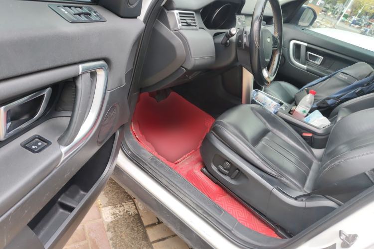 Used Land Rover Discovery Sport 2017 2.0T SE Driver Seat