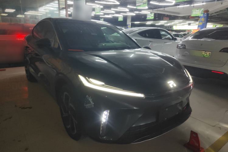 Used Rising R7 2023 Rear-Drive Screen King Pro Edition