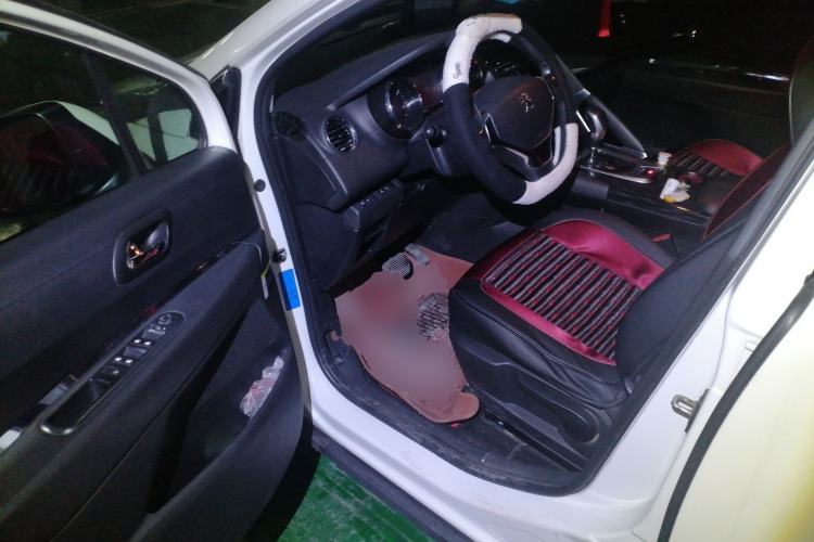 Used Peugeot 3008 2015 2.0L Automatic Classic Edition