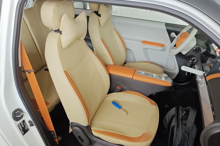 Used CHANGAN NEVO Lumin 2025 301km Honey Dew Edition Right Front Seat