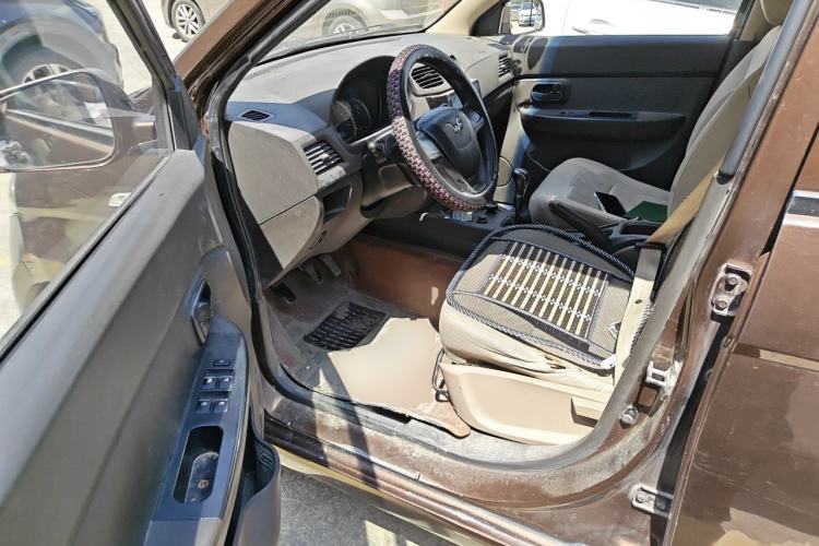 Used Wuling Hongguang 2014 1.5L S Standard Version