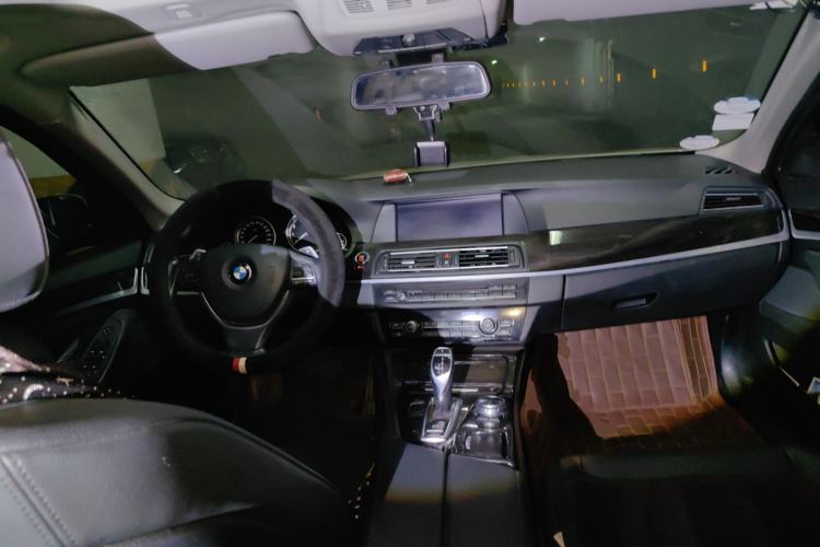 Used BMW 5 Series 2013 535Li Leading Model
