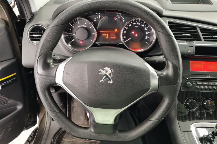 Used Peugeot 3008 2013 2.0L Automatic Classic Edition
