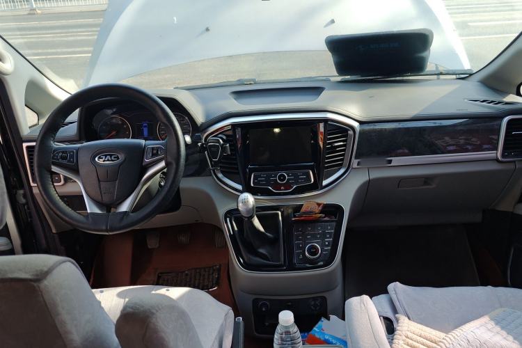 Used JAC Refine M4 2016 2.0L Manual Luxury Version