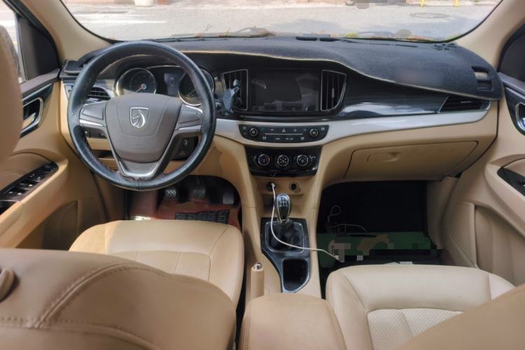 Used Baojun 730 2016 1.5L Manual Comfort Version 7 Seats China V Emission Standard
