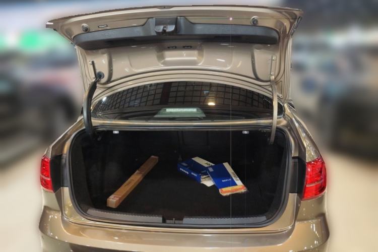 Used Volkswagen Sagitar 2017 230TSI Automatic Comfort Version