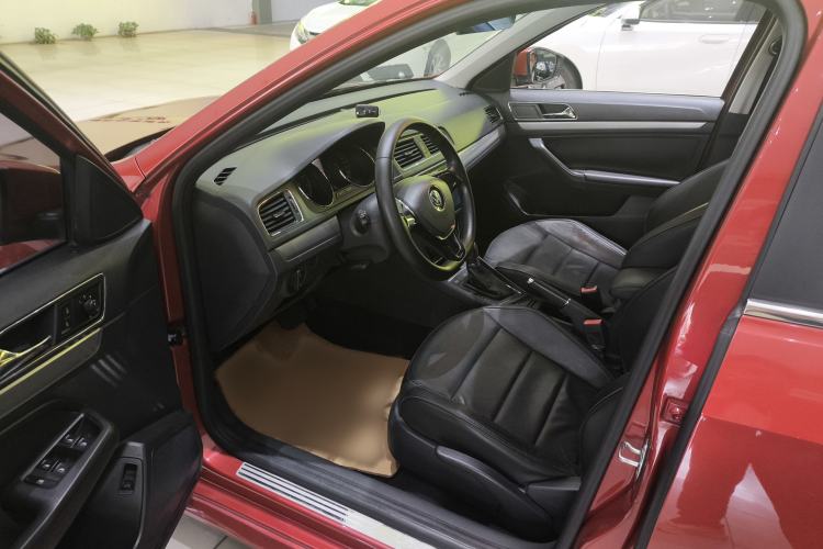 Used Volkswagen Lavida 2015 230TSI DSG Comfort Edition
