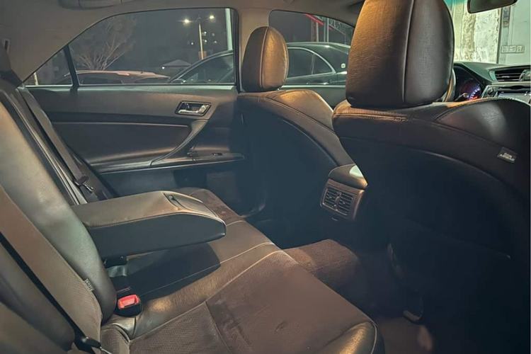 Used Toyota Reiz 2013 2.5V Shangrui Edition Interior 7