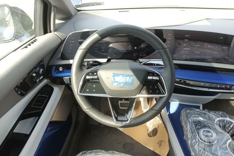 Used Cadillac OPTIQ 2024 Standard Range Version