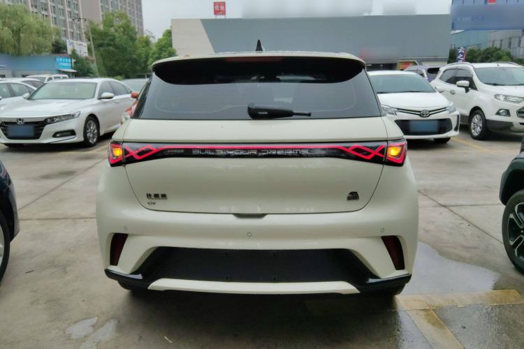 Used BYD Dolphin 2023 420 km Fashion Edition