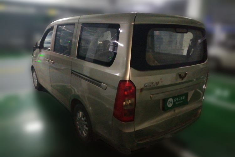 Used Wuling Rongguang V 2016 1.5L Standard Version
