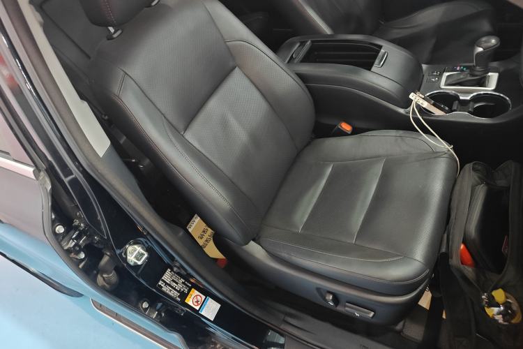 Used Toyota Highlander 2018 2.0T Four-Wheel Drive Luxury Version 7 Seats China VI Standard
