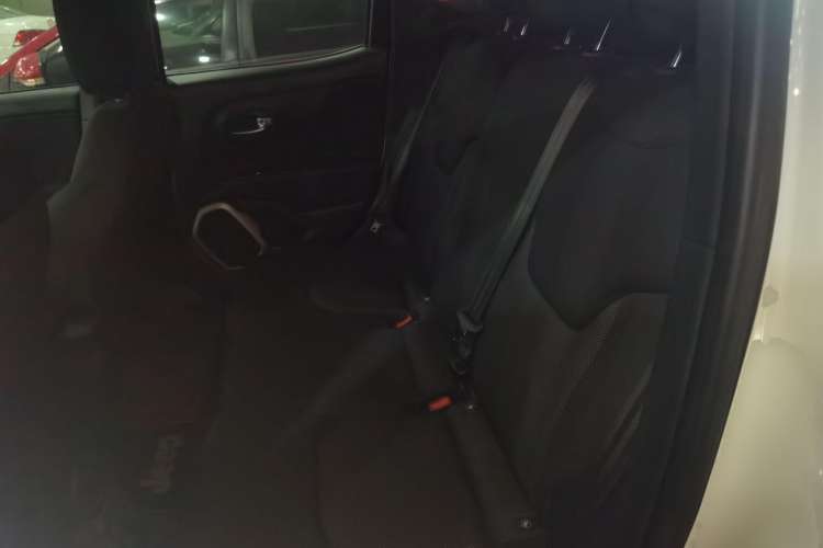 Used Jeep Renegade 2018 Connected Large Screen Version 180T Automatic Kinetic Edition+