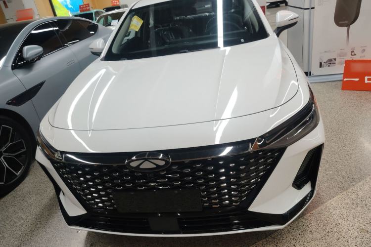 Used Chery Fengyun A8 2024 127 ZHU FENG Version