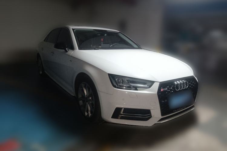 Used Audi A4L 2018 30th Anniversary Edition 45 TFSI quattro Individual Sport Edition
