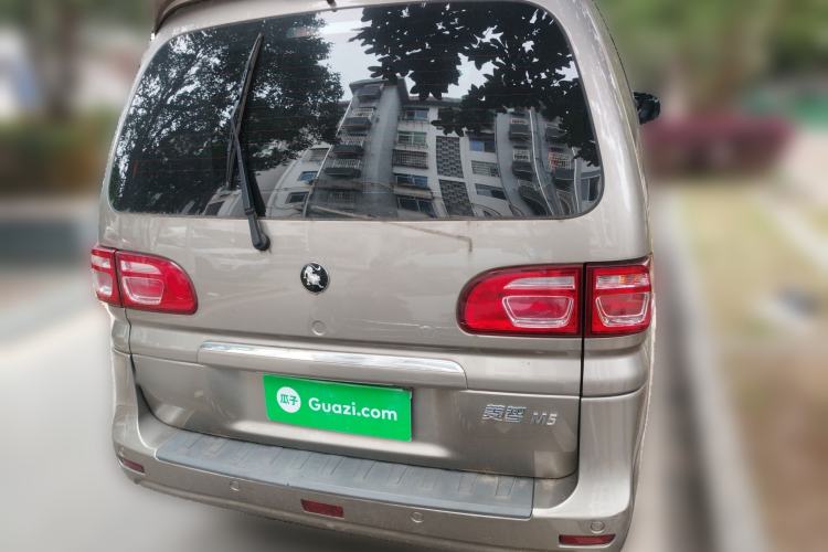 Used FORTHING Lingzhi 2022 Striving Version M5L 1.6L Luxury 7-Seater
